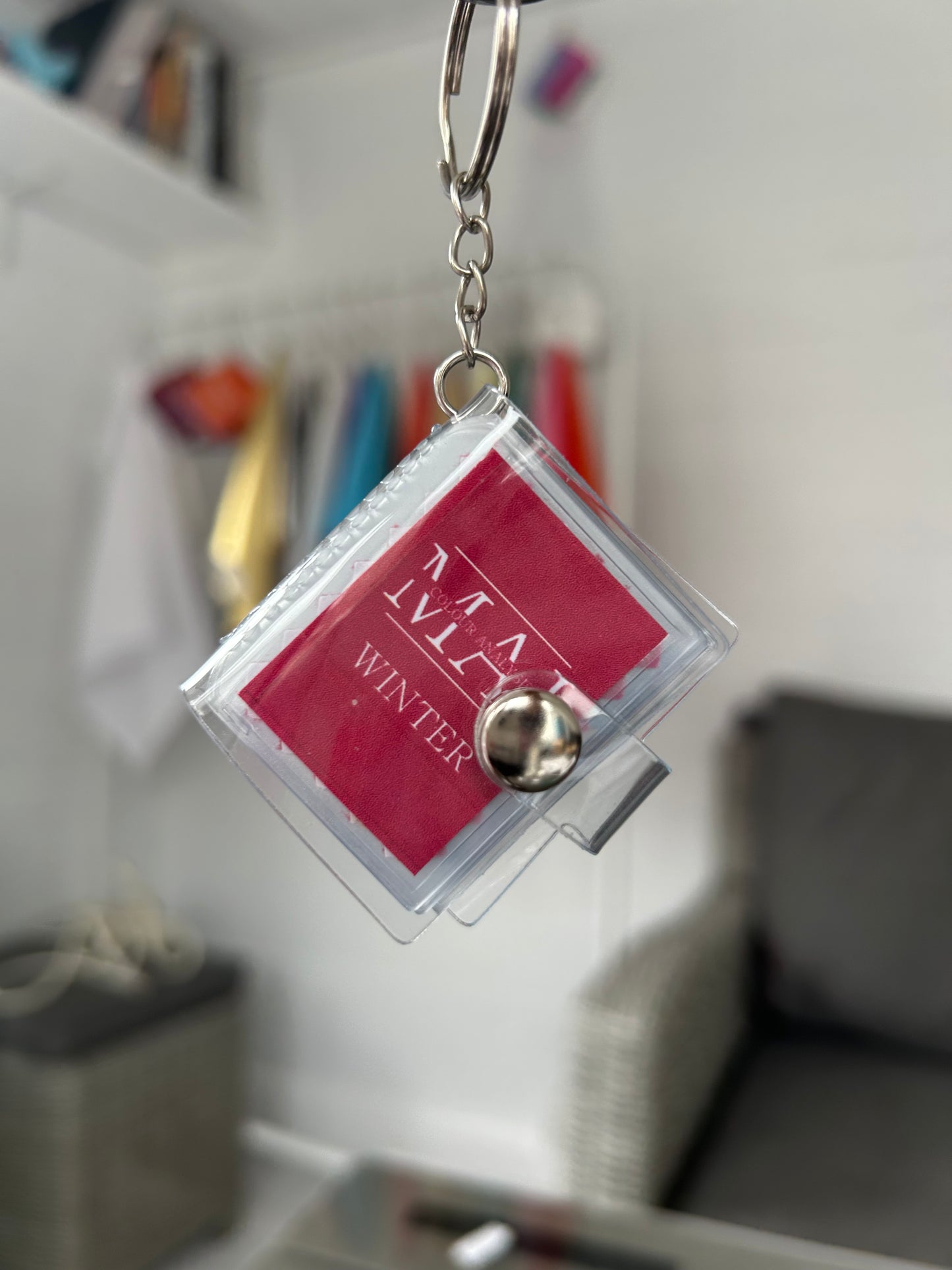 Colour analysis key ring